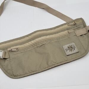 Eagle Creek Travel Gear Convertible Waist Fanny Travel  Pack Khaki